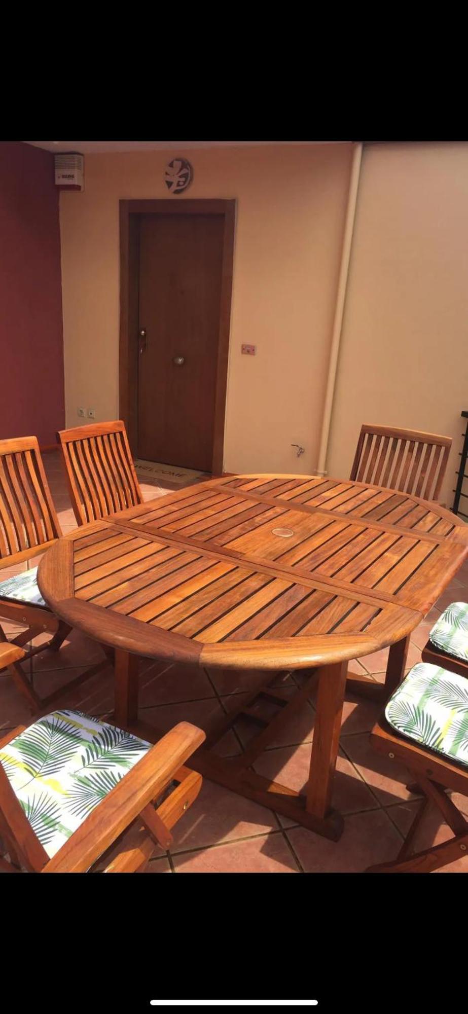 Small Near Athens Airport Apartment *