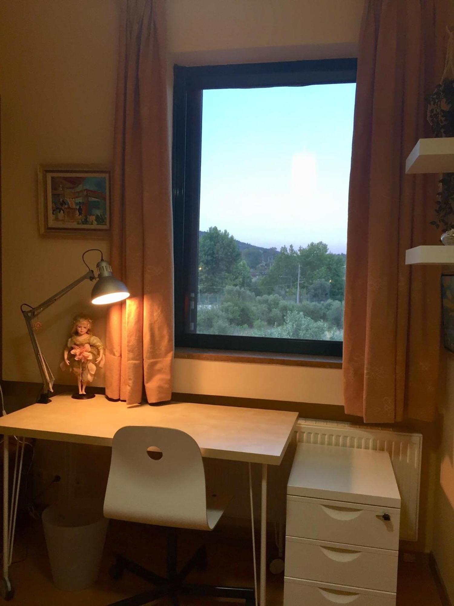 Small Near Athens Airport Apartment *